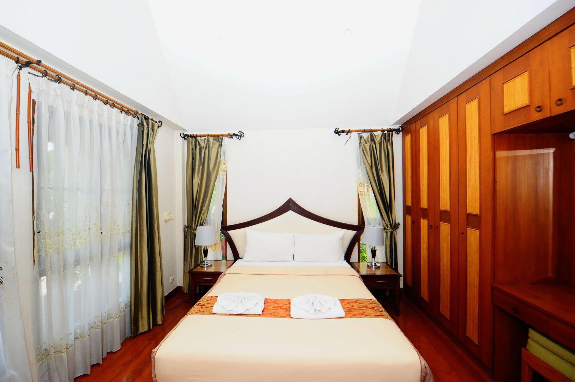 Napalai Pool Villa Resort Pattaya Esterno foto