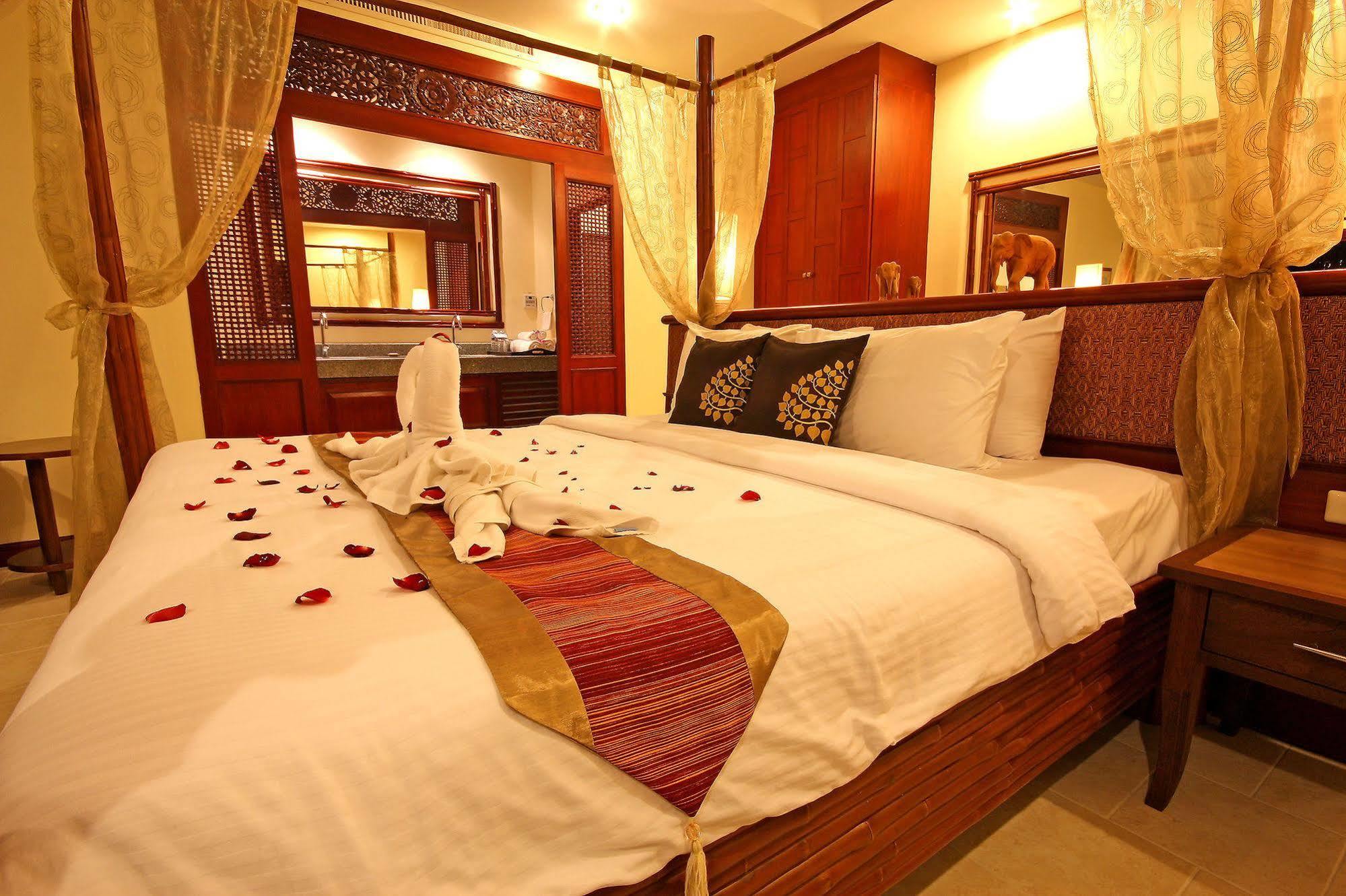 Napalai Pool Villa Resort Pattaya Esterno foto